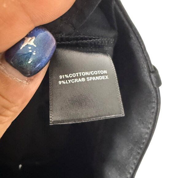 Lafayette 148 NY Black Dress Bermuda Shorts Flat Front Womens Size 6 - Picture 4 of 5